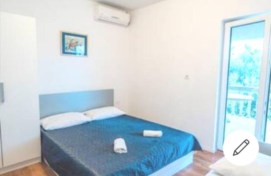 Apt White Idyll, 3 Bedrooms, 3 Bathrooms, Terrace Apt Promajna Exterior foto